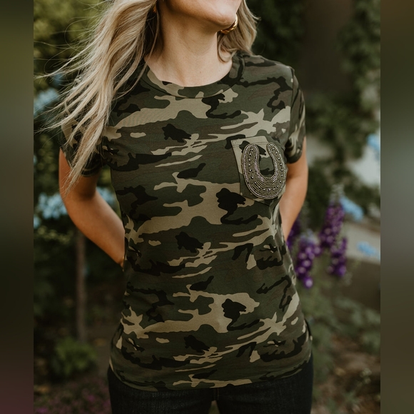 Lucky Lizzy Camo Tee - Picture 1 of 4
